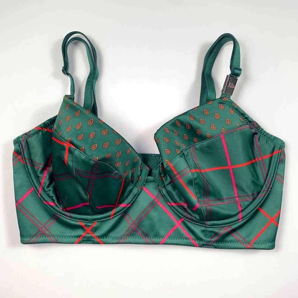 Victoria’s Secret 32D DEFECTIVE Green Satin Bra